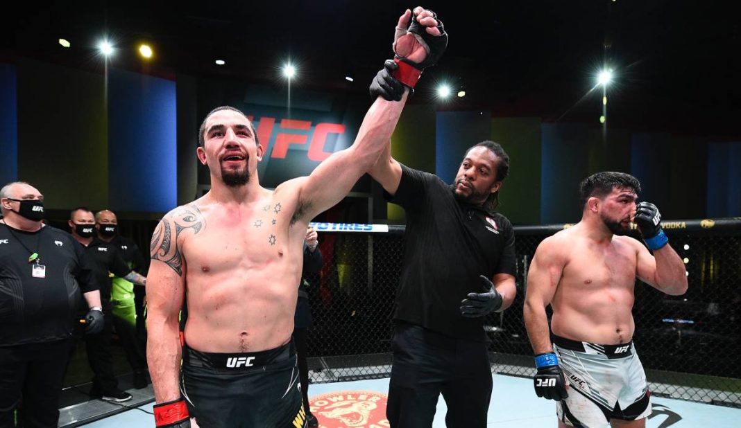 UFC: Robert Whittaker Bizwing Kelvin Gastelum

