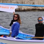 Ce couple de plaisanciers envisage de vendre sa barque si les restrictions ne sont pas levées. 