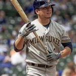   3-2.  The Mexicans Urías and the Venezuelan Narváez decided to win for the Brewers

