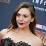 Elizabeth Olsen 'accidentally' reveals that she is actually married to Robbie Arnett: VIDEO


