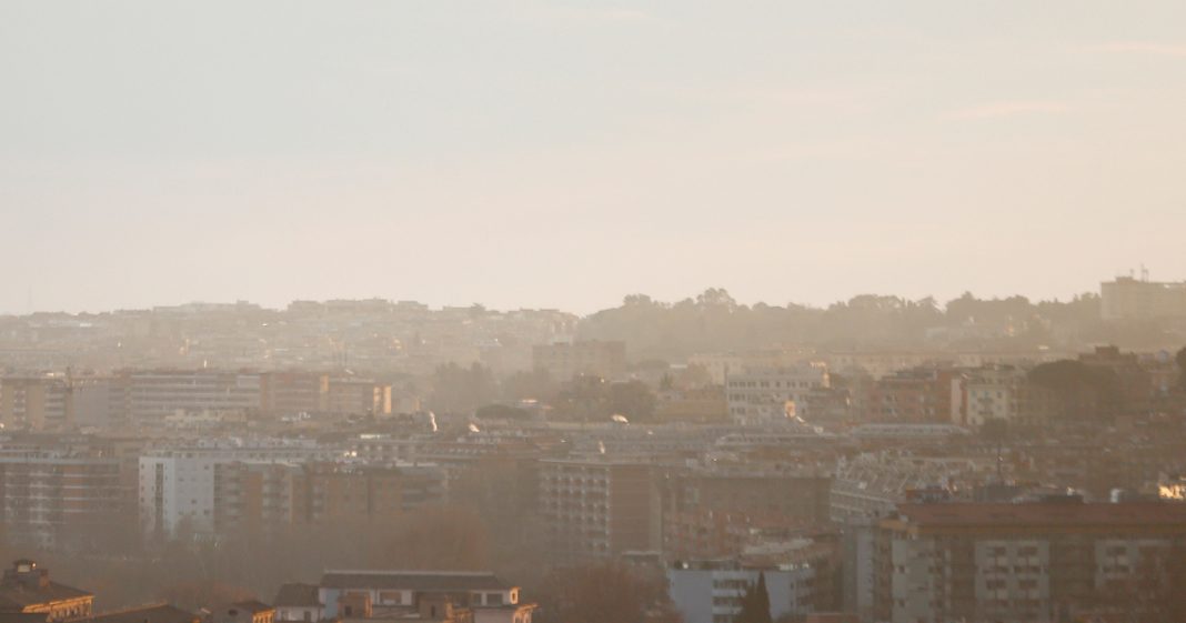   Smog, 4 Italian cities among the worst in Europe: all in the Po Valley.  Cremona is the black shirt of the country and the second in the continent

