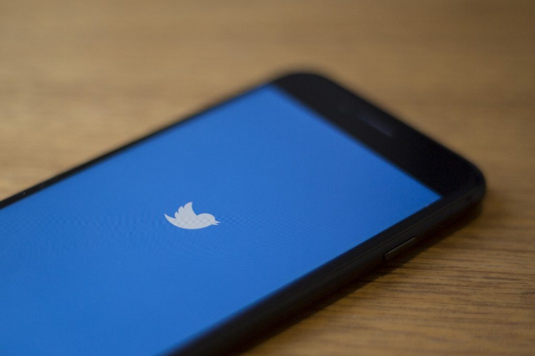 Twitter launches new features for paid subscribers

