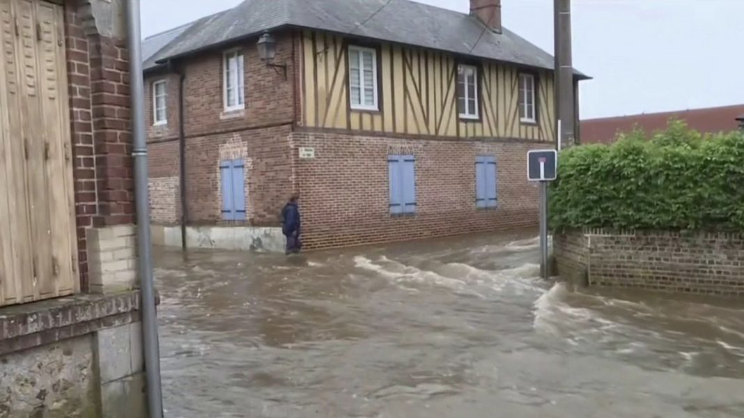 Underwater streets in Normandy and the East

