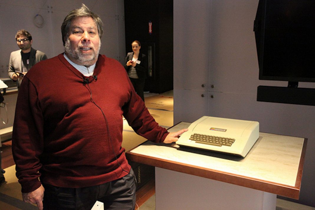 Right to Fix Earnings (choice) Support from Apple co-founder Steve Wozniak

