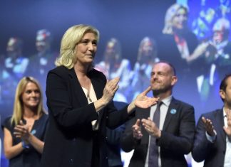 Le Pen's concern is to convince her that she can win

