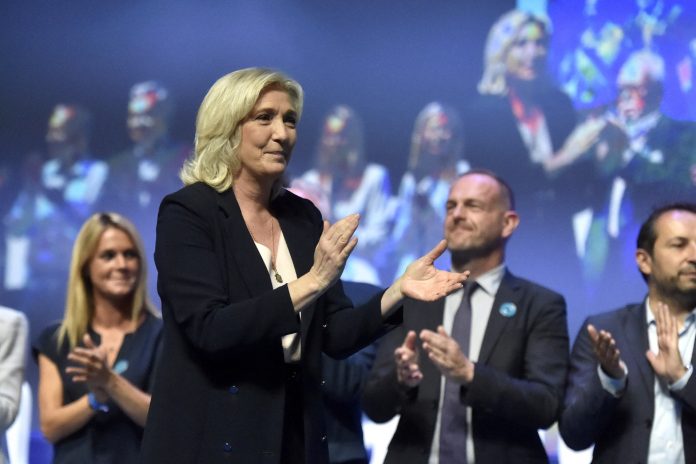 Le Pen's concern is to convince her that she can win

