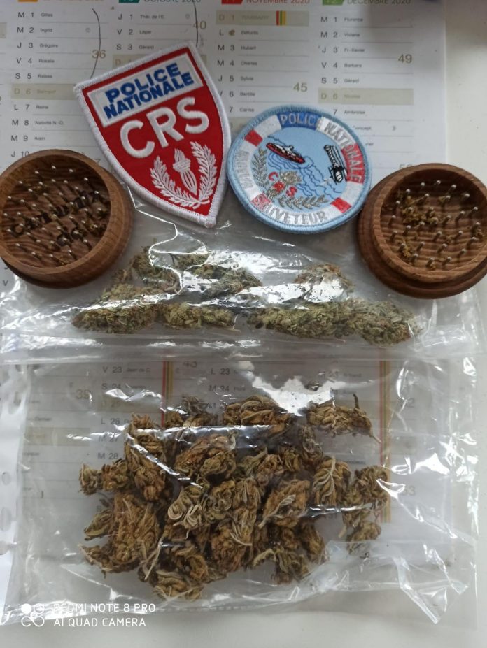 Two young men arrested with beer and cannabis on the beach in Solac-sur-Mer

