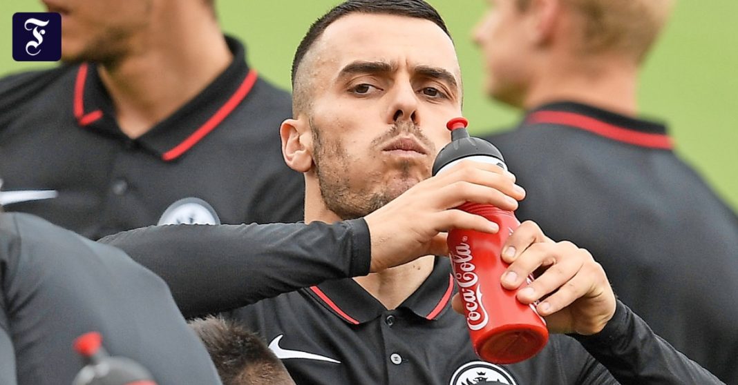 Eintracht Frankfurt in the squad: Kostik and the search for the striker

