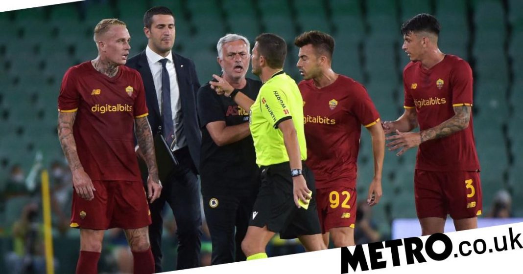 EM - Jose Mourinho sent off after Roma received three red cards in a friendly before the series

