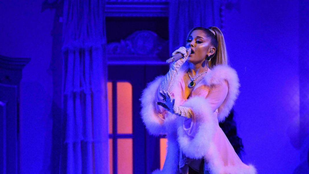 Incarnation of Ariana Grande in Fortnight, which continues the opening strategy

