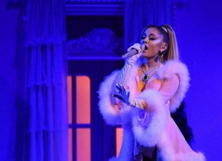 Incarnation of Ariana Grande in Fortnight, which continues the opening strategy

