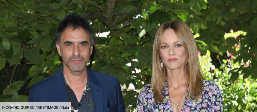 Photos - Vanessa Paradis and Samuel Benchetrit: Divine Poet of Angouleme

