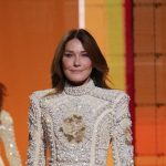 Carla Bruni became a model again at the Balmain show by Olivier Rousteing

