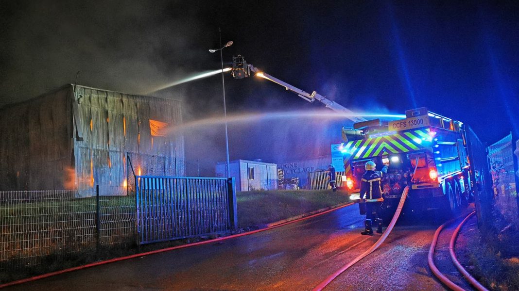 Aerosol warehouse affected by fire, fire controlled

