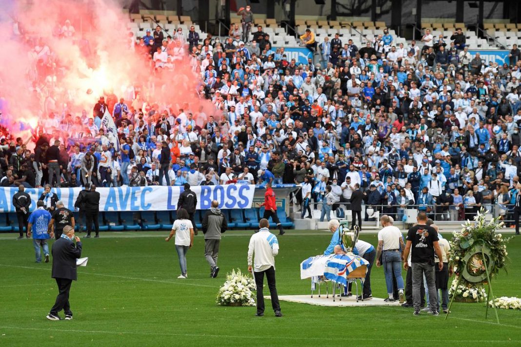 In the Vélodrome, OM supporters' last farewell to 