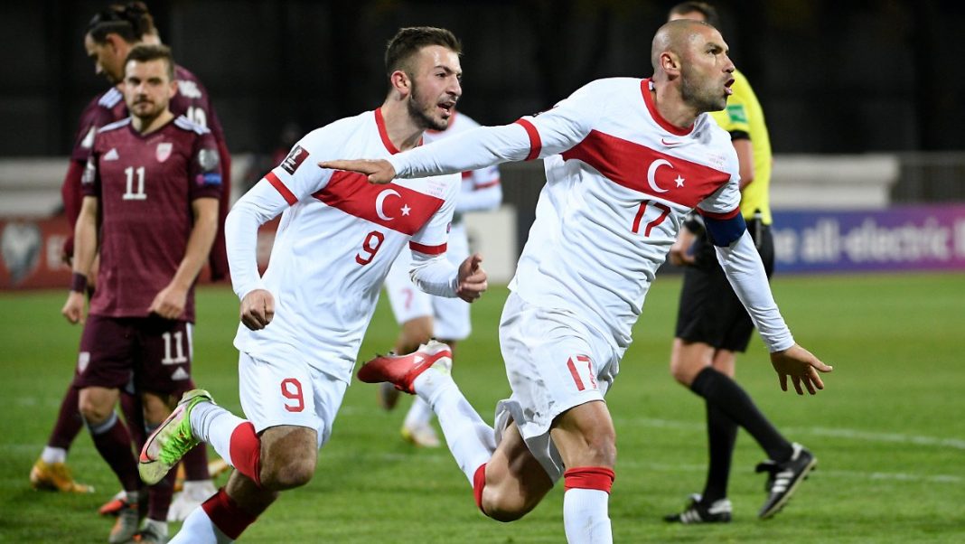 Vice world champion threatens to qualify: Burak Yilmaz replaces Koontz only in the 99th minute

