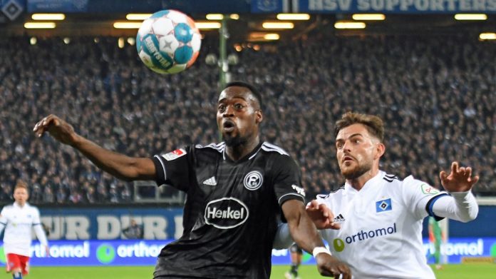   Racism against Narek: HSV responds to allegations |  NDR.de - Game

