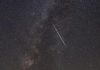 Une étoile filante passant sur la Voie lactée. PHOTO AFP