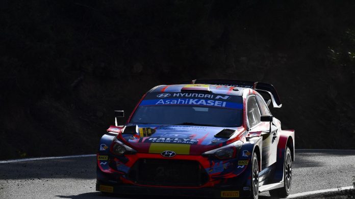 Neuville increases his lead, Ogier still third ... Follow the second day of the Spanish rally

