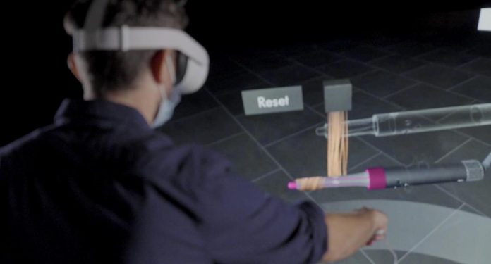   Dyson creates a virtual reality store that allows customers to test their products |  Technique

