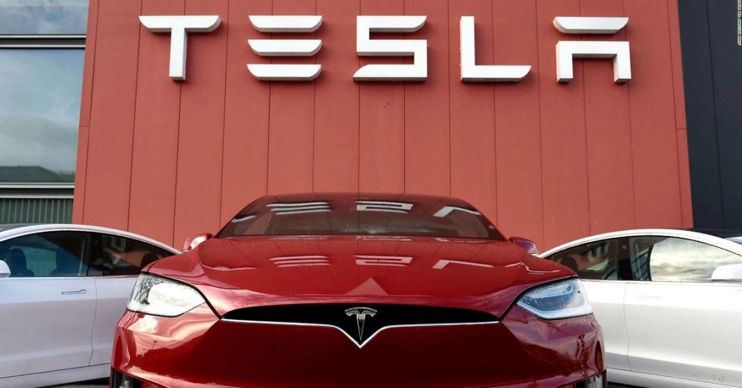 Chip shortage exacerbates Tesla's delivery of cars without some USB ports

