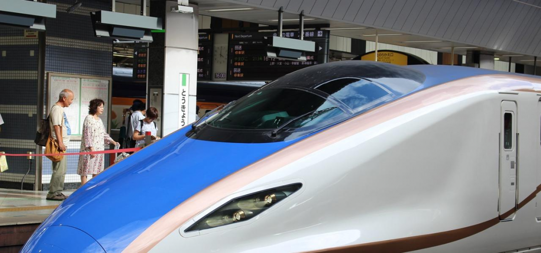 Japan, one minute late train: driver fined 50 cents

