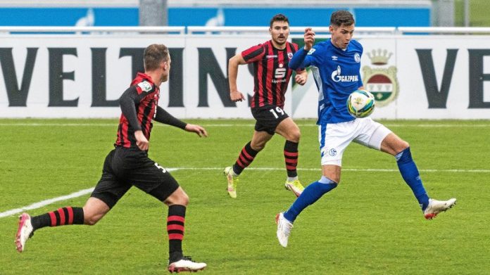 Schalke 04 battled with six pros to beat Leipstadt

