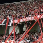 The majestic welcome of River Plate in a huge stadium

