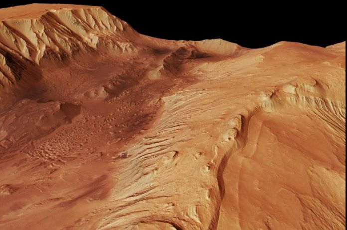 Researchers discover water in the valley that extends on the surface of Mars

