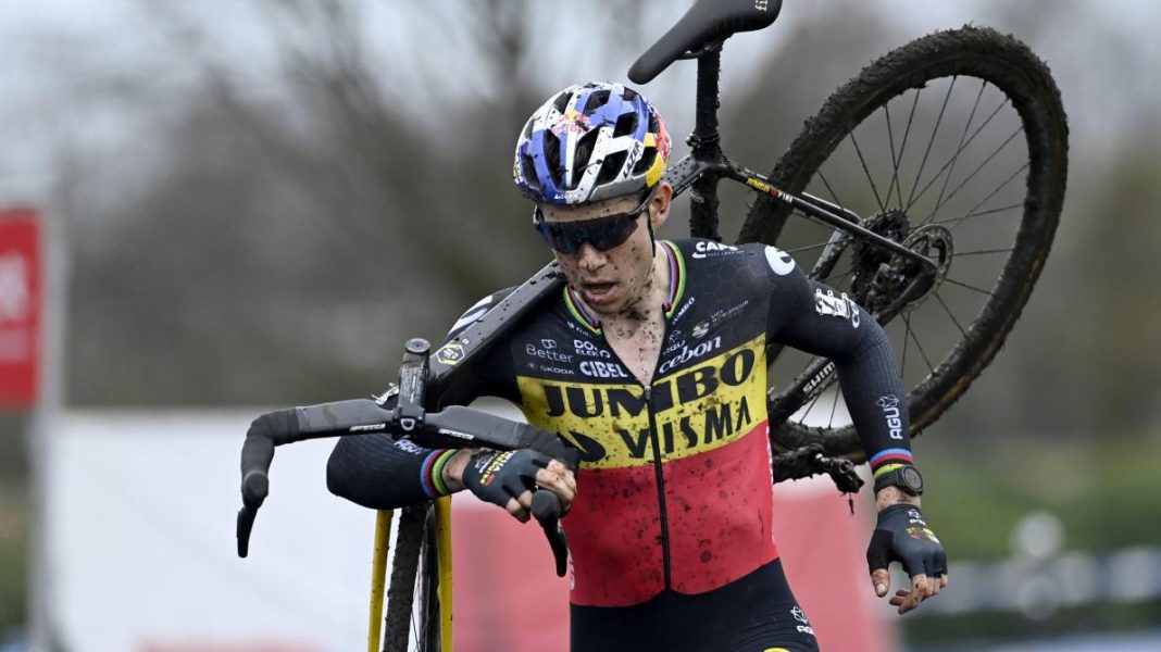 Wout van Aert still undefeated in cyclo-Cross: continues his sixth success with win over Loenhout

