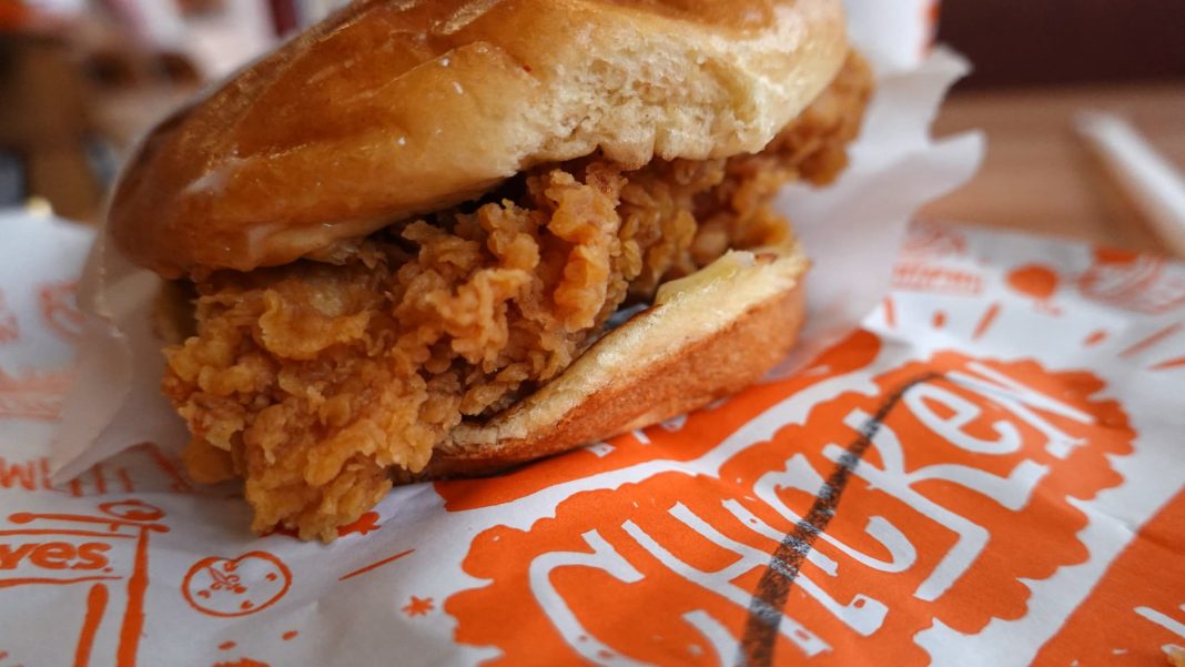 Napaqaro (Buffalo Grill) Relaunches KFC's rival US Popeyes chain

