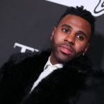 Jason Derulo's hands were tied after an altercation with two men who called him an eyebrow

