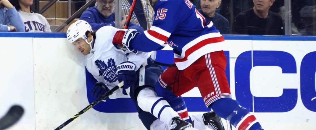 Les Maple Leafs s'écroulent, les Rangers au sommet
