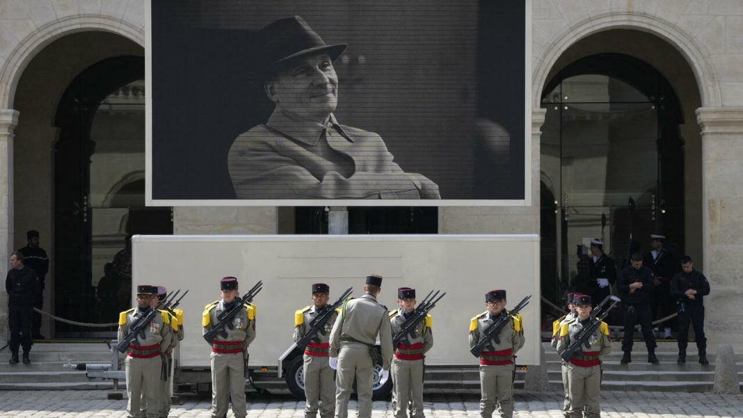 France pays tribute to Michael Bouquet

