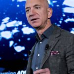 Jeff Bezos lost $13,000 million of his fortune after Amazon results - El Financiero

