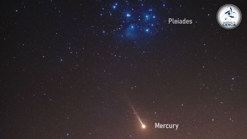El fotógrafo capta una cola brillante que emana de Mercurio y sorprende a todos en las redes sociales