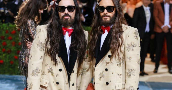 At the Met Gala 2022, Jared Leto did not come with his twin brother


