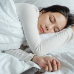 Let's forget about 8 hours of sleep, here's how much sleep you need over 40 to stay young and active

