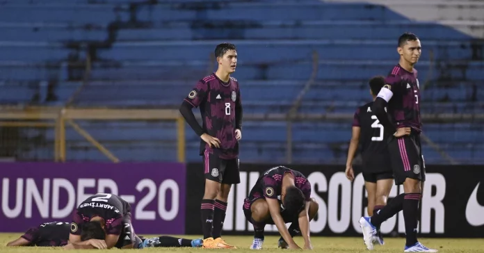 Journalists and specialists' reactions to the failure of the Mexican under-20 team: 