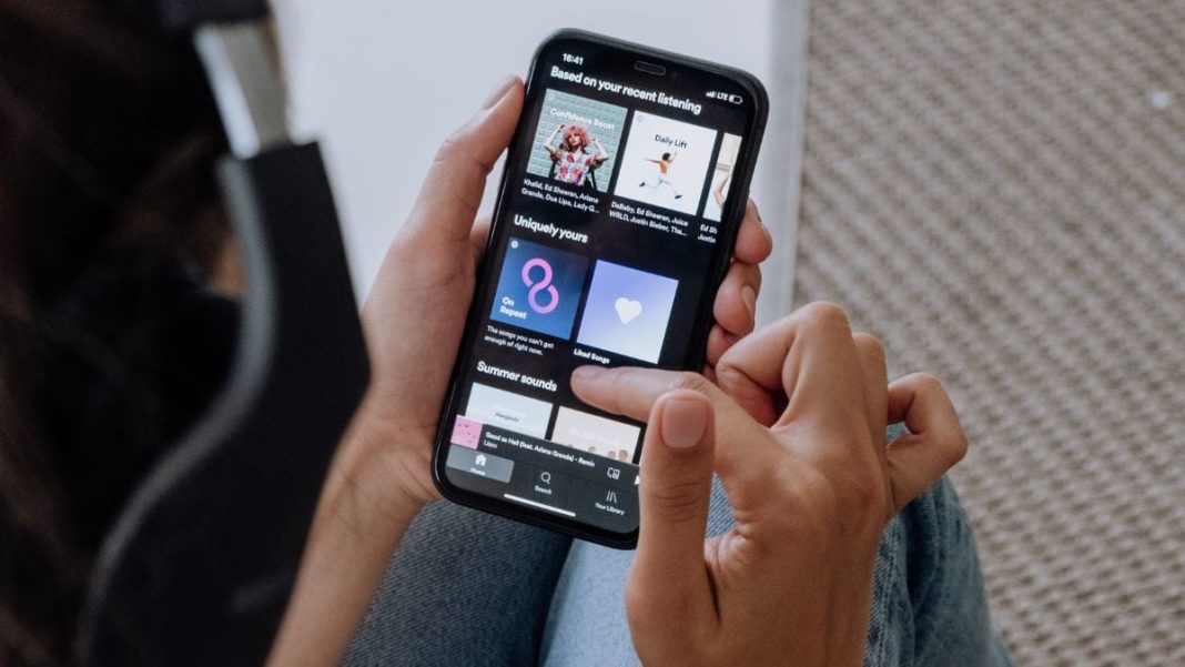 How to organise playlists on Spotify: Tips and tricks