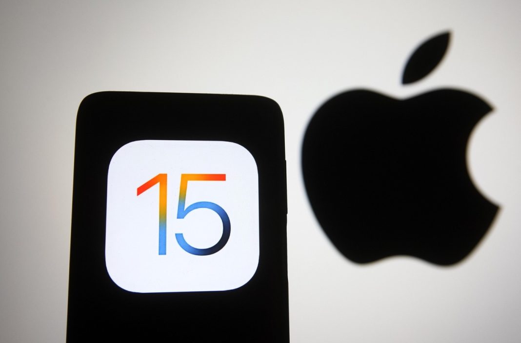 iOS 15 Logo