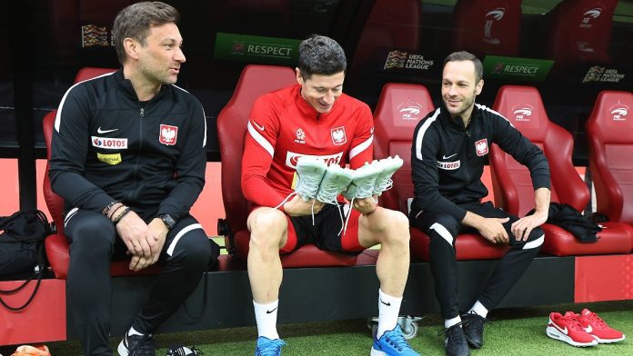 Audition instead of a hit: superstar Robert Lewandowski shows up for action

