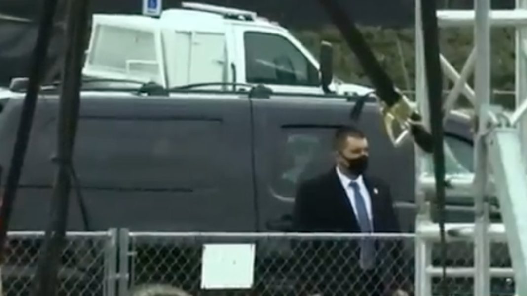 Here's the proof: When Trump tried to drive to Capitol Hill with the rebels - videos and photos

