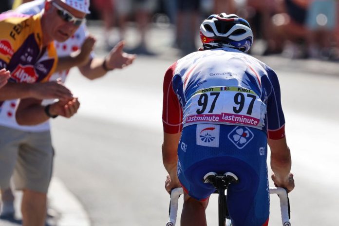 Thibaut Pinot fails at the foot of the podium after a great number

