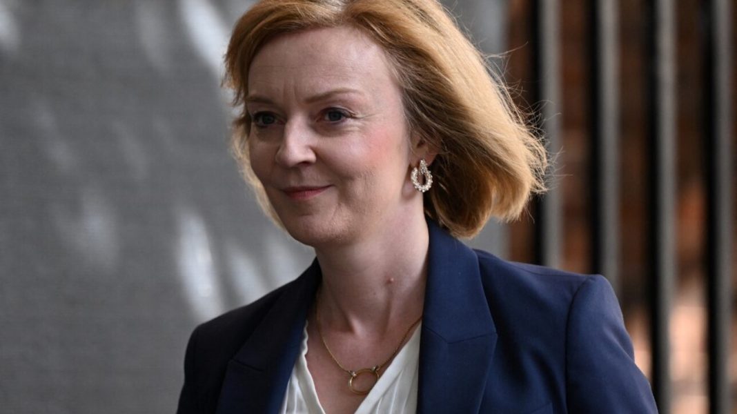 Gb, Prime Minister nominee Liz Truss wants to scrap taxes on fast food

