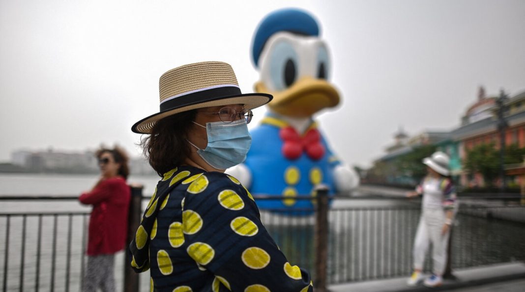 Covid, Shanghai Disney Resort suspends activities: ban guests

