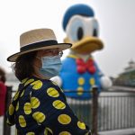 Covid, Shanghai Disney Resort suspends activities: ban guests

